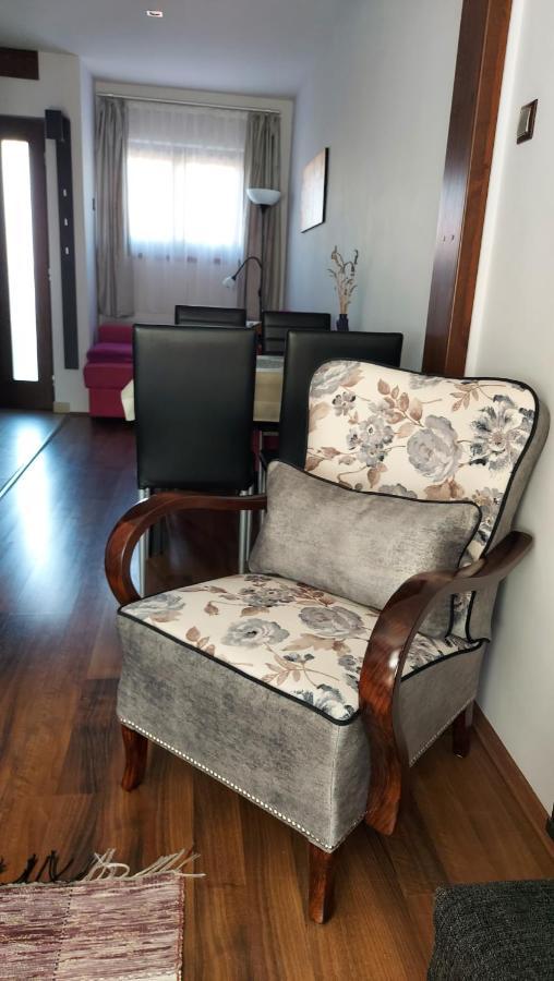 Titi Classic & Trendy Apartman Bük Εξωτερικό φωτογραφία